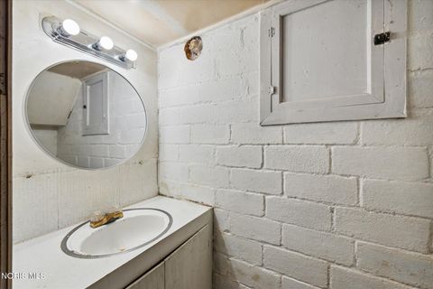 Tiny photo for 2013 Balkan Place, Toledo, OH 43613 (MLS # 10006898)