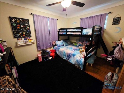 Tiny photo for 1654 Charmaine Drive, Toledo, OH 43614 (MLS # 10005177)