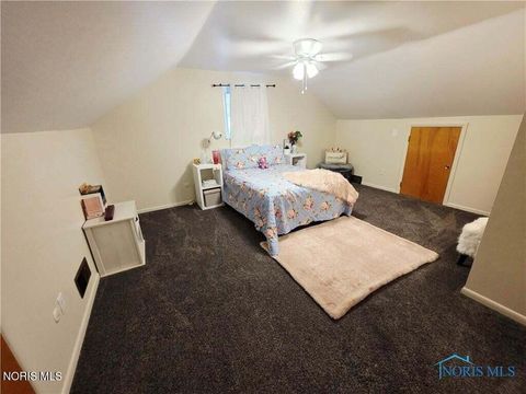 Tiny photo for 1654 Charmaine Drive, Toledo, OH 43614 (MLS # 10005177)