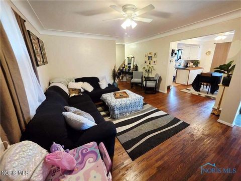 Tiny photo for 1654 Charmaine Drive, Toledo, OH 43614 (MLS # 10005177)