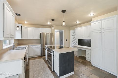 Tiny photo for 730 Parkview Drive, Findlay, OH 45840 (MLS # 10007625)