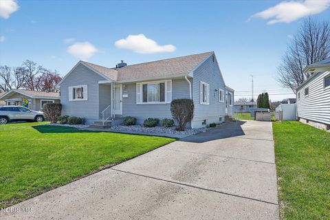 Tiny photo for 640 Northfield Drive, Maumee, OH 43537 (MLS # 10005985)