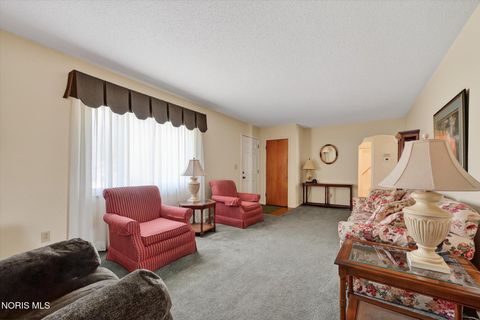 Tiny photo for 640 Northfield Drive, Maumee, OH 43537 (MLS # 10005985)