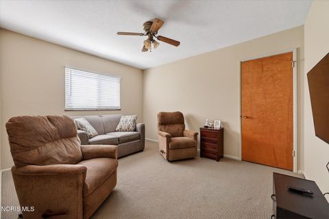 Tiny photo for 640 Northfield Drive, Maumee, OH 43537 (MLS # 10005985)