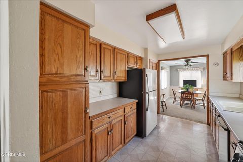 Tiny photo for 640 Northfield Drive, Maumee, OH 43537 (MLS # 10005985)