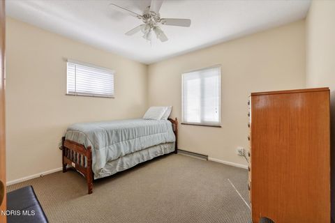 Tiny photo for 640 Northfield Drive, Maumee, OH 43537 (MLS # 10005985)