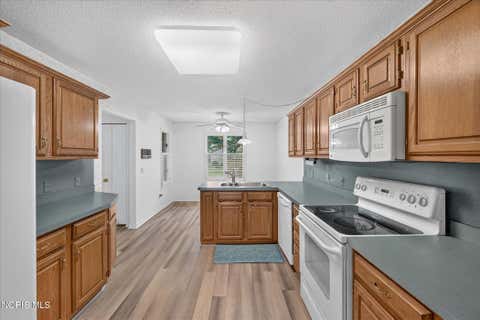 Tiny photo for 2363 Mckivett Drive, Toledo, OH 43615 (MLS # 10012040)