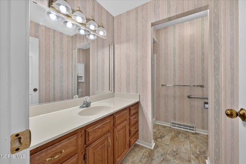 Tiny photo for 2363 Mckivett Drive, Toledo, OH 43615 (MLS # 10012040)