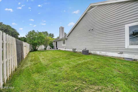 Tiny photo for 2363 Mckivett Drive, Toledo, OH 43615 (MLS # 10012040)