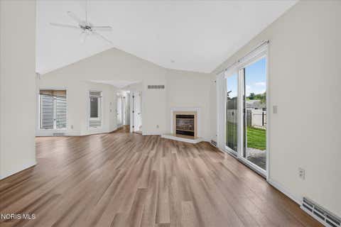 Tiny photo for 2363 Mckivett Drive, Toledo, OH 43615 (MLS # 10012040)