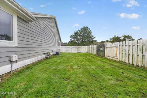 Tiny photo for 2363 Mckivett Drive, Toledo, OH 43615 (MLS # 10012040)