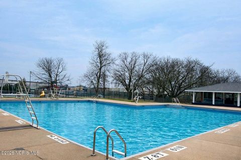 Tiny photo for 1828 Queenswood Drive, Findlay, OH 45840 (MLS # 10002941)