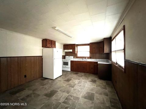 Tiny photo for 386 W Finley Street, Upper Sandusky, OH 43351 (MLS # 10003098)