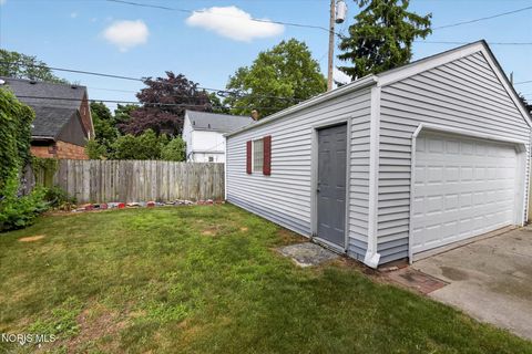 Tiny photo for 3645 Woodmont Road, Toledo, OH 43613 (MLS # 10010967)