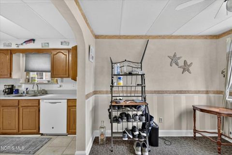 Tiny photo for 3645 Woodmont Road, Toledo, OH 43613 (MLS # 10010967)