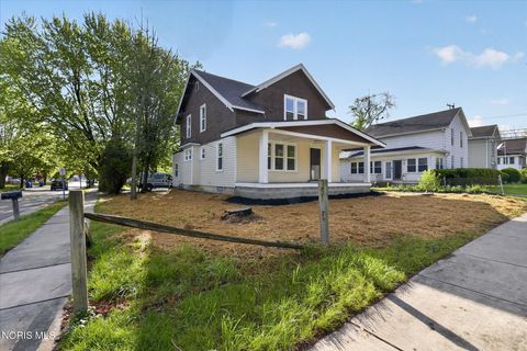 Tiny photo for 1441 Maumee Street, Holland, OH 43528 (MLS # 10007145)