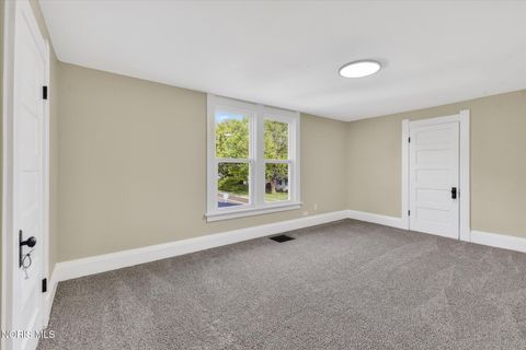 Tiny photo for 1441 Maumee Street, Holland, OH 43528 (MLS # 10007145)