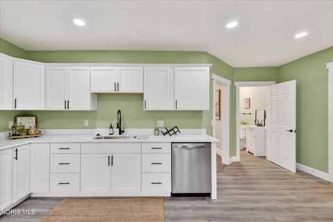 Tiny photo for 1441 Maumee Street, Holland, OH 43528 (MLS # 10007145)