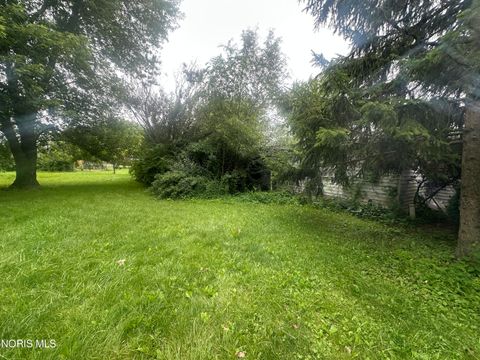 Tiny photo for 11071 W Township Road 112, Fostoria, OH 44830 (MLS # 10010475)
