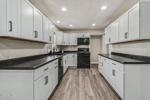 Tiny photo for 2120 Mathews Road, Northwood, OH 43619 (MLS # 10008135)