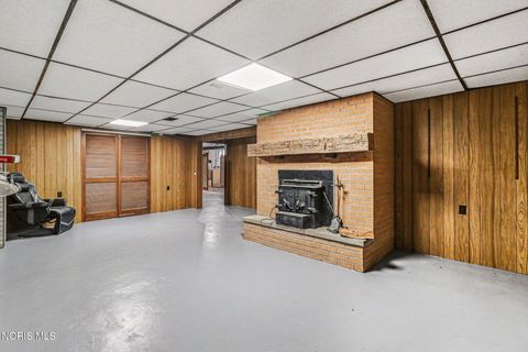 Tiny photo for 2120 Mathews Road, Northwood, OH 43619 (MLS # 10008135)