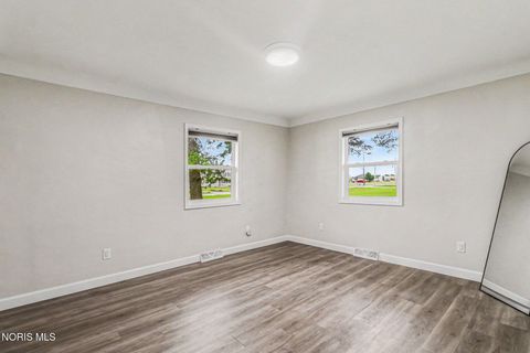 Tiny photo for 2120 Mathews Road, Northwood, OH 43619 (MLS # 10008135)