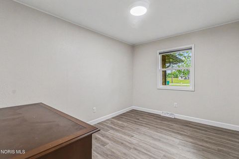 Tiny photo for 2120 Mathews Road, Northwood, OH 43619 (MLS # 10008135)