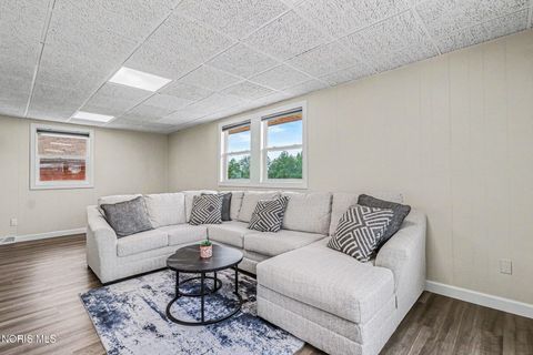Tiny photo for 2120 Mathews Road, Northwood, OH 43619 (MLS # 10008135)