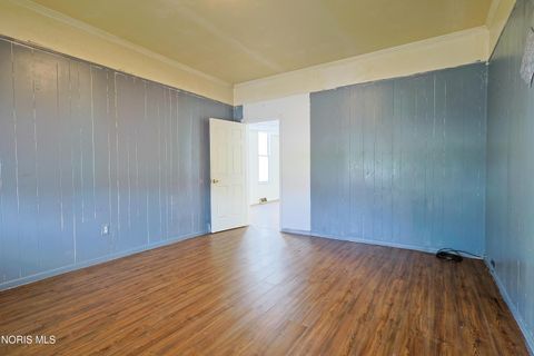 Tiny photo for 1267 Nebraska Avenue, Toledo, OH 43607 (MLS # 10005725)