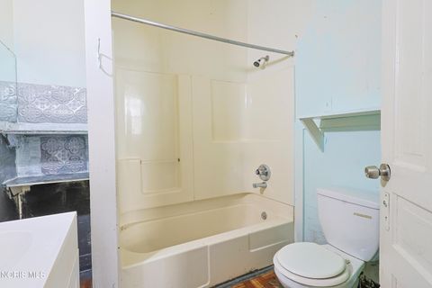 Tiny photo for 1267 Nebraska Avenue, Toledo, OH 43607 (MLS # 10005725)