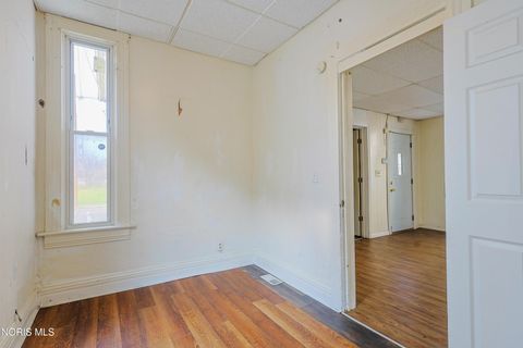 Tiny photo for 1267 Nebraska Avenue, Toledo, OH 43607 (MLS # 10005725)