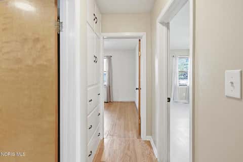 Tiny photo for 941 N Summit Street, Bowling Green, OH 43402 (MLS # 10010090)
