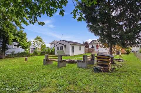 Tiny photo for 941 N Summit Street, Bowling Green, OH 43402 (MLS # 10010090)