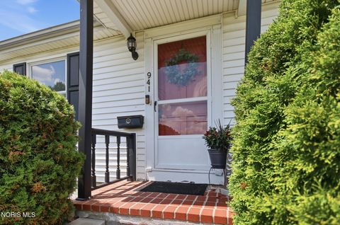 Tiny photo for 941 N Summit Street, Bowling Green, OH 43402 (MLS # 10010090)