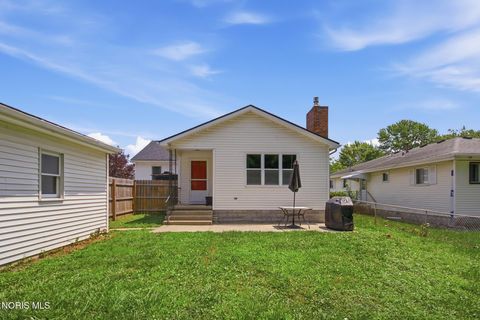 Tiny photo for 941 N Summit Street, Bowling Green, OH 43402 (MLS # 10010090)