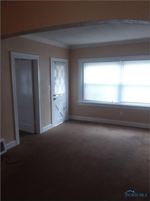 Tiny photo for 1744 Bigelow Street, Toledo, OH 43613 (MLS # 10008130)