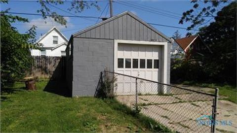 Tiny photo for 1744 Bigelow Street, Toledo, OH 43613 (MLS # 10008130)
