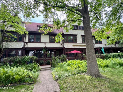 Condo For Sale - 2353 Scottwood Avenue # 4<br/> Toledo, OH 43620