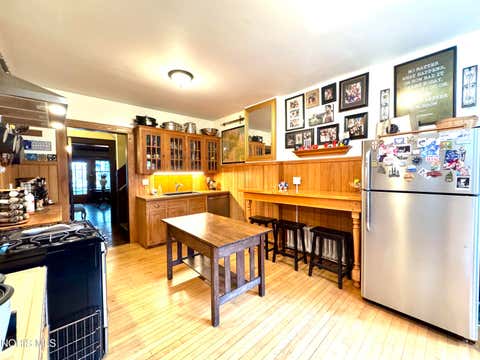 Tiny photo for 2353 Scottwood Avenue # 4, Toledo, OH 43620 (MLS # 10008809)