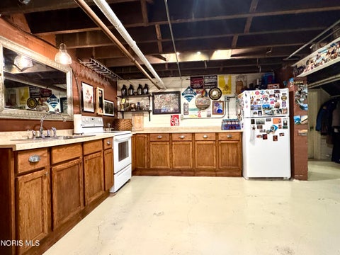 Tiny photo for 2353 Scottwood Avenue # 4, Toledo, OH 43620 (MLS # 10008809)