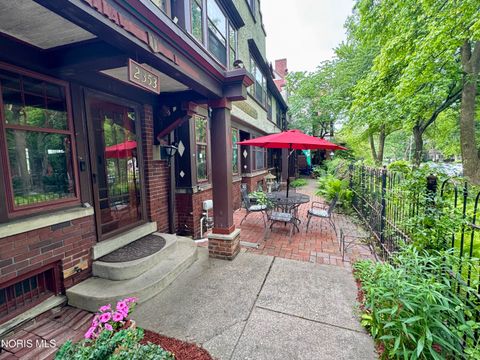 Tiny photo for 2353 Scottwood Avenue # 4, Toledo, OH 43620 (MLS # 10008809)