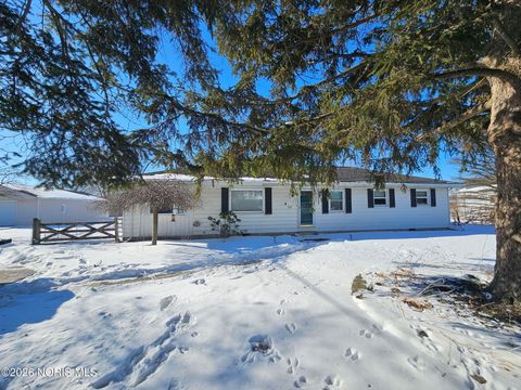 Photo of 3517 Goodrich Avenue, Northwood, OH 43619 (MLS # 10003711)