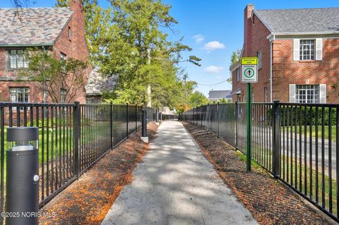 Tiny photo for 3704 Brookside Road, Ottawa Hills, OH 43606 (MLS # 10000140)