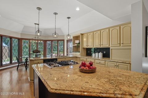 Tiny photo for 3704 Brookside Road, Ottawa Hills, OH 43606 (MLS # 10000140)