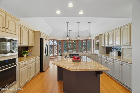 Tiny photo for 3704 Brookside Road, Ottawa Hills, OH 43606 (MLS # 10000140)