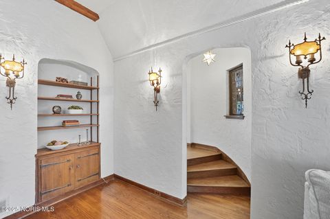 Tiny photo for 3704 Brookside Road, Ottawa Hills, OH 43606 (MLS # 10000140)