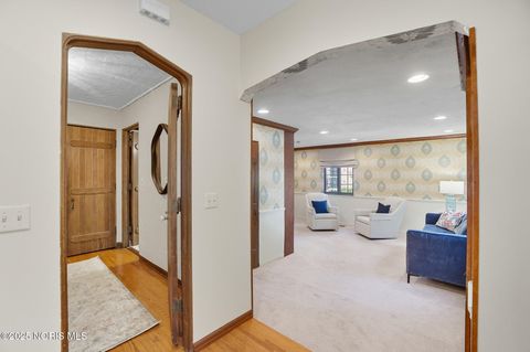 Tiny photo for 3704 Brookside Road, Ottawa Hills, OH 43606 (MLS # 10000140)