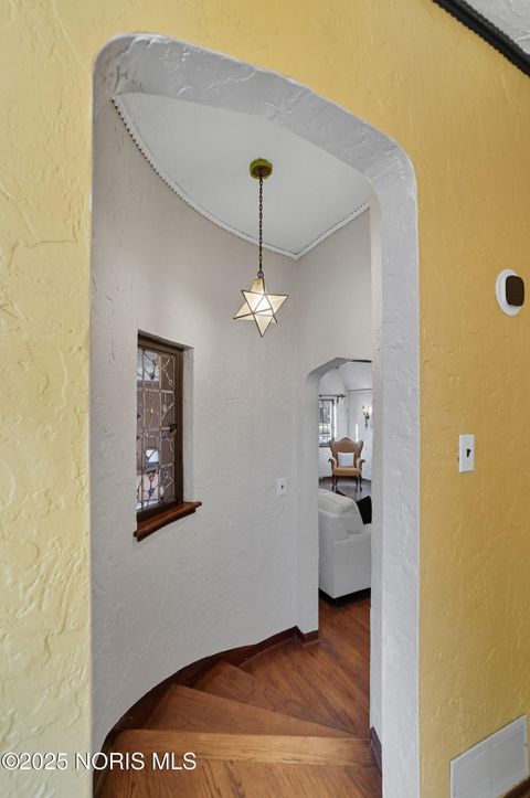Tiny photo for 3704 Brookside Road, Ottawa Hills, OH 43606 (MLS # 10000140)