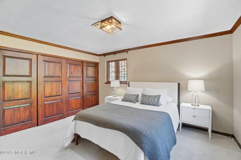 Tiny photo for 3704 Brookside Road, Ottawa Hills, OH 43606 (MLS # 10000140)