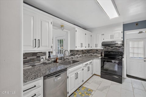 Tiny photo for 2515 Aldringham Road, Toledo, OH 43606 (MLS # 10014121)